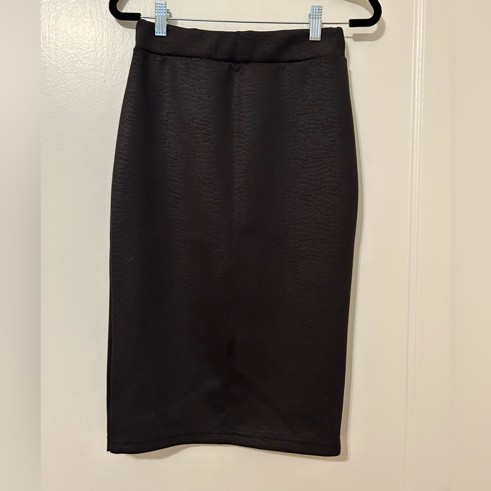 Like New Elegant Black Pencil Skirt
